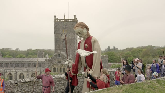 Giant Saint David led a Pilgrims Welcome