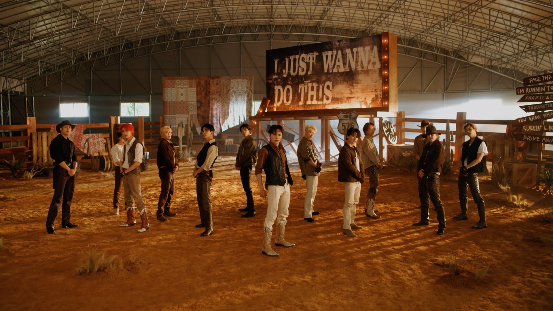 [SPECIAL VIDEO] SEVENTEEN(세븐틴) - HOT