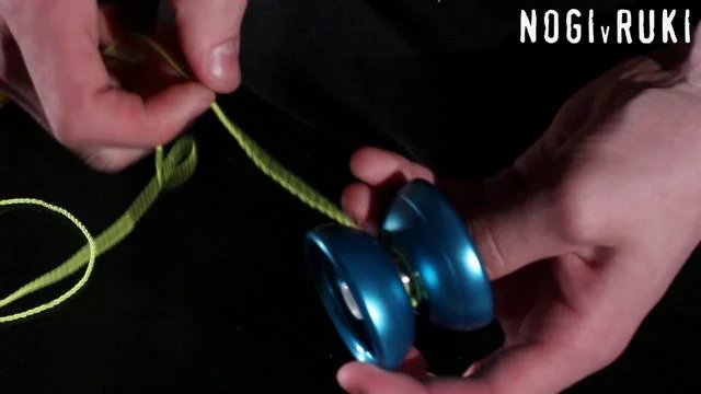 Йо йо с подшипником. Трюки с yoyo для начинающих. Как собрать yoyo. Трюки с yoyo для начинающих. Ёё игрушка своими руками.