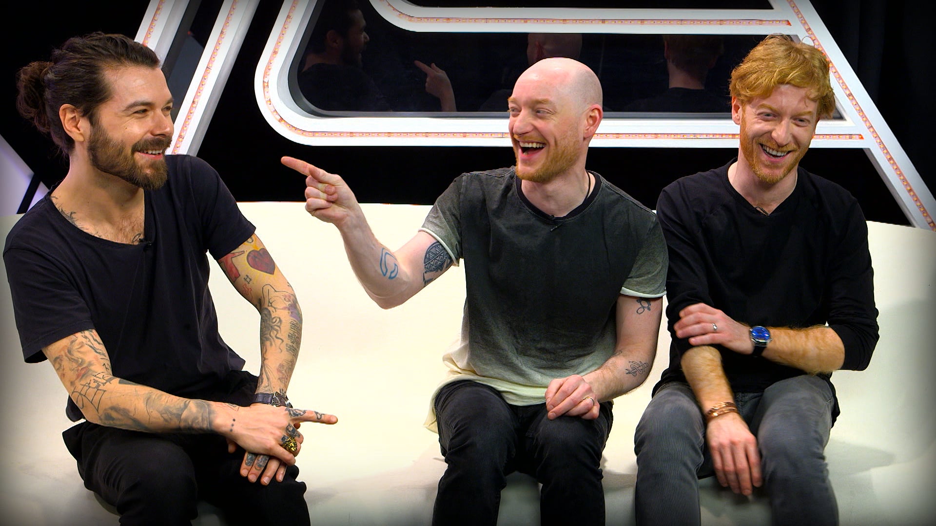 MTV ASKS BIFFY CLYRO (EXCERPT)