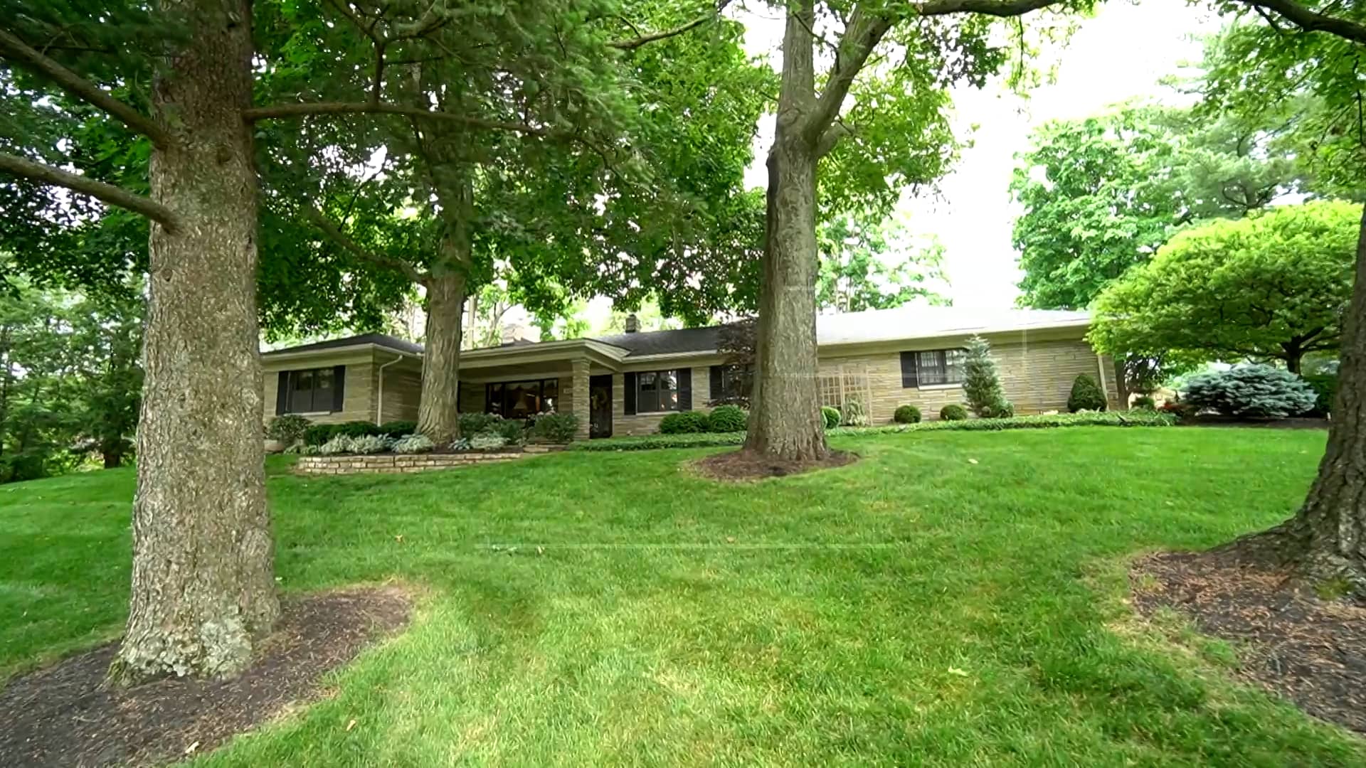 4230 Brookdale Drive Dayton OH 45429 on Vimeo