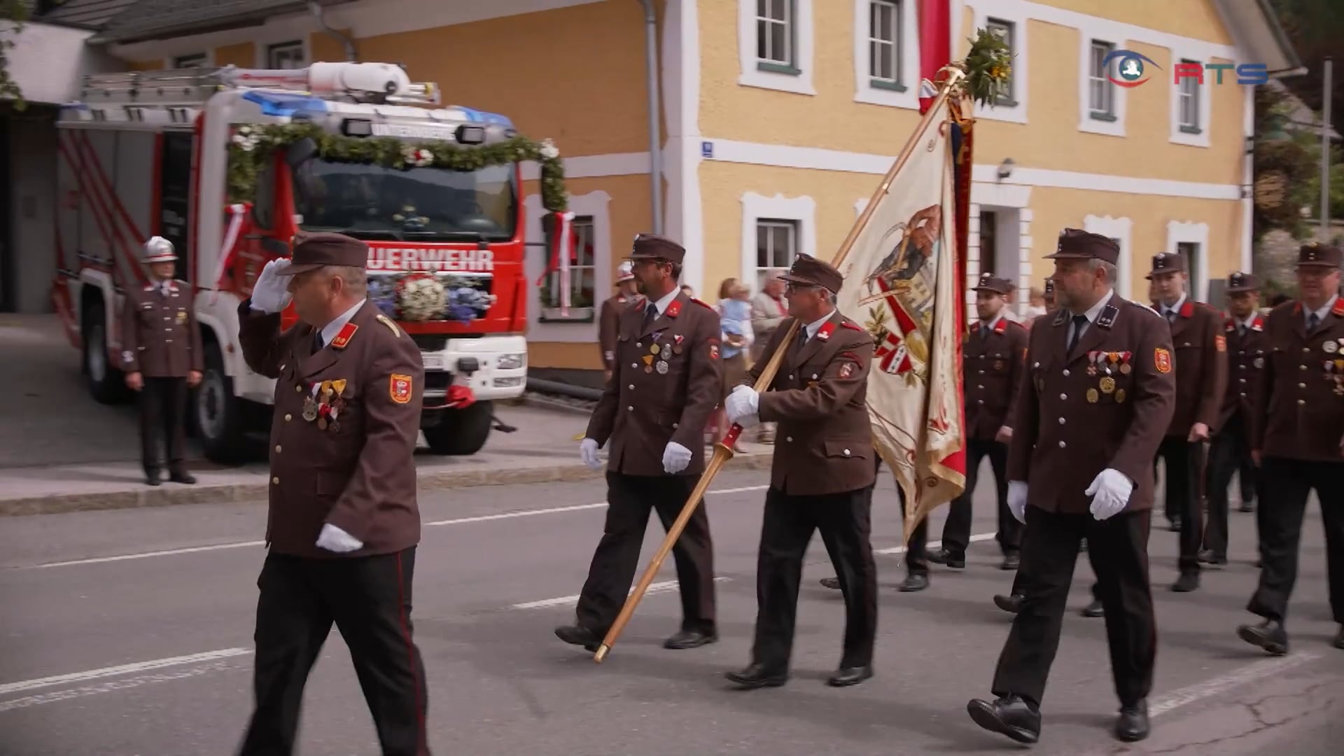 freiwillige-feuerwehr-unternberg-feiert-115-jaehriges-bestehen