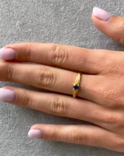 Vídeo: Anillo de Oro Zafiro y diamantes
