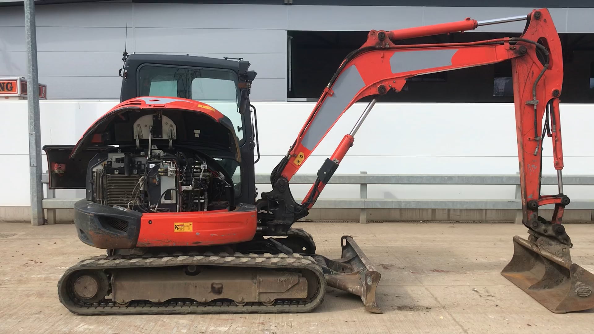 Kubota KX574 Leeds June 22 on Vimeo