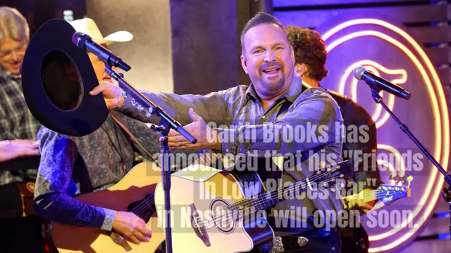 Garth Brooks Performs with Lee Brice in Boston