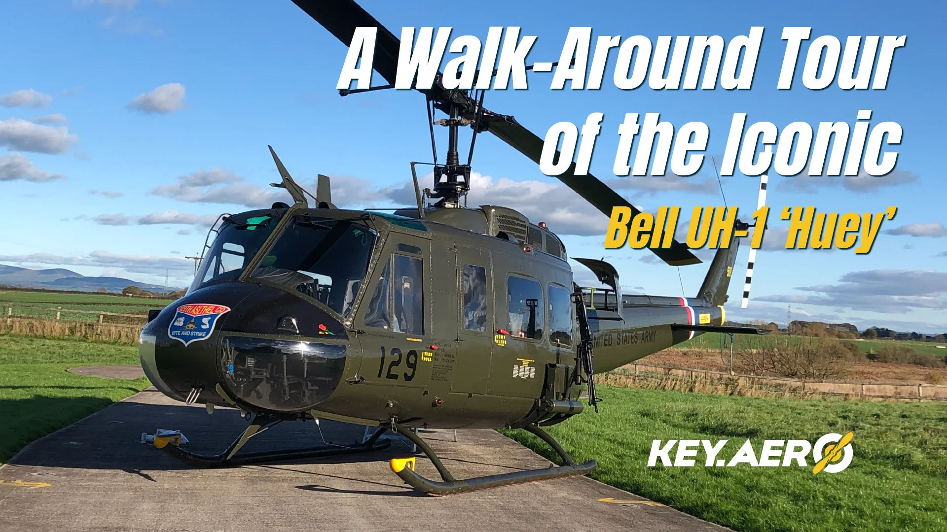 洋書 Walk Around UH-1 Huey Gunships Walk Around UH-1 Huey Gunships A Walk Around Tour of the