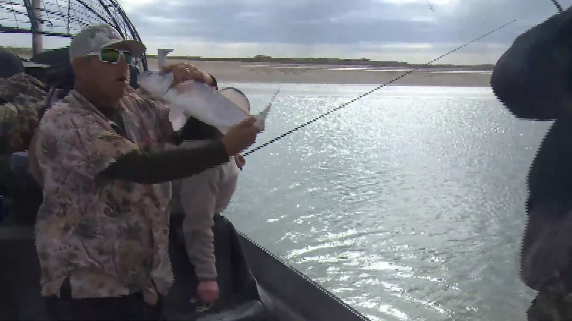 Jimmy Houston Outdoors - Season 22 - Episode 22 - Trapped Red Fish.mp4 on  Vimeo