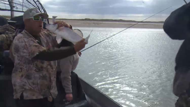 Jimmy Houston Outdoors - Season 22 - Episode 22 - Trapped Red Fish
