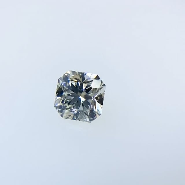 フォーエバーマーク/Jカラー VS2 ラディアントカット 0.214ct/X
