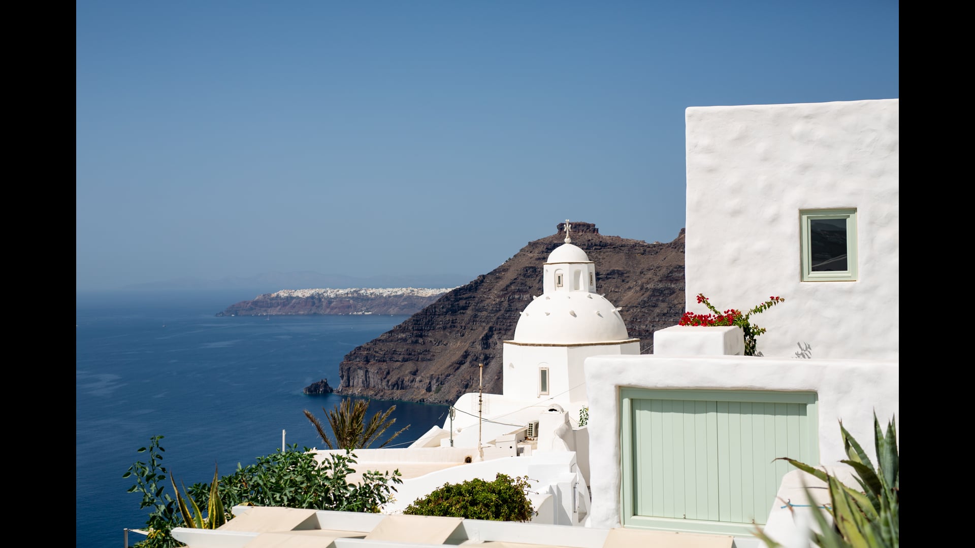 A Private Wedding in Santorini