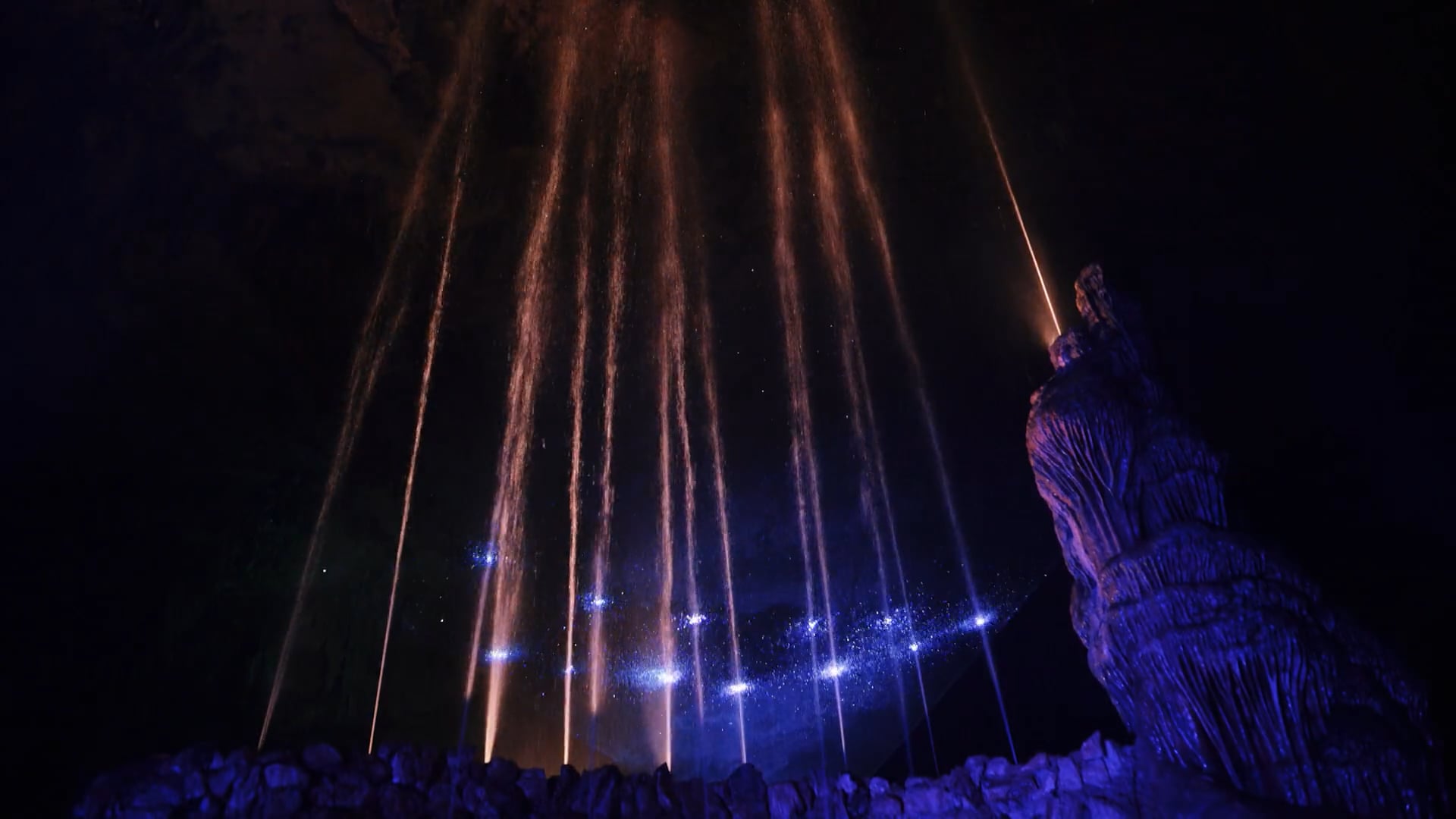Majestic Caverns