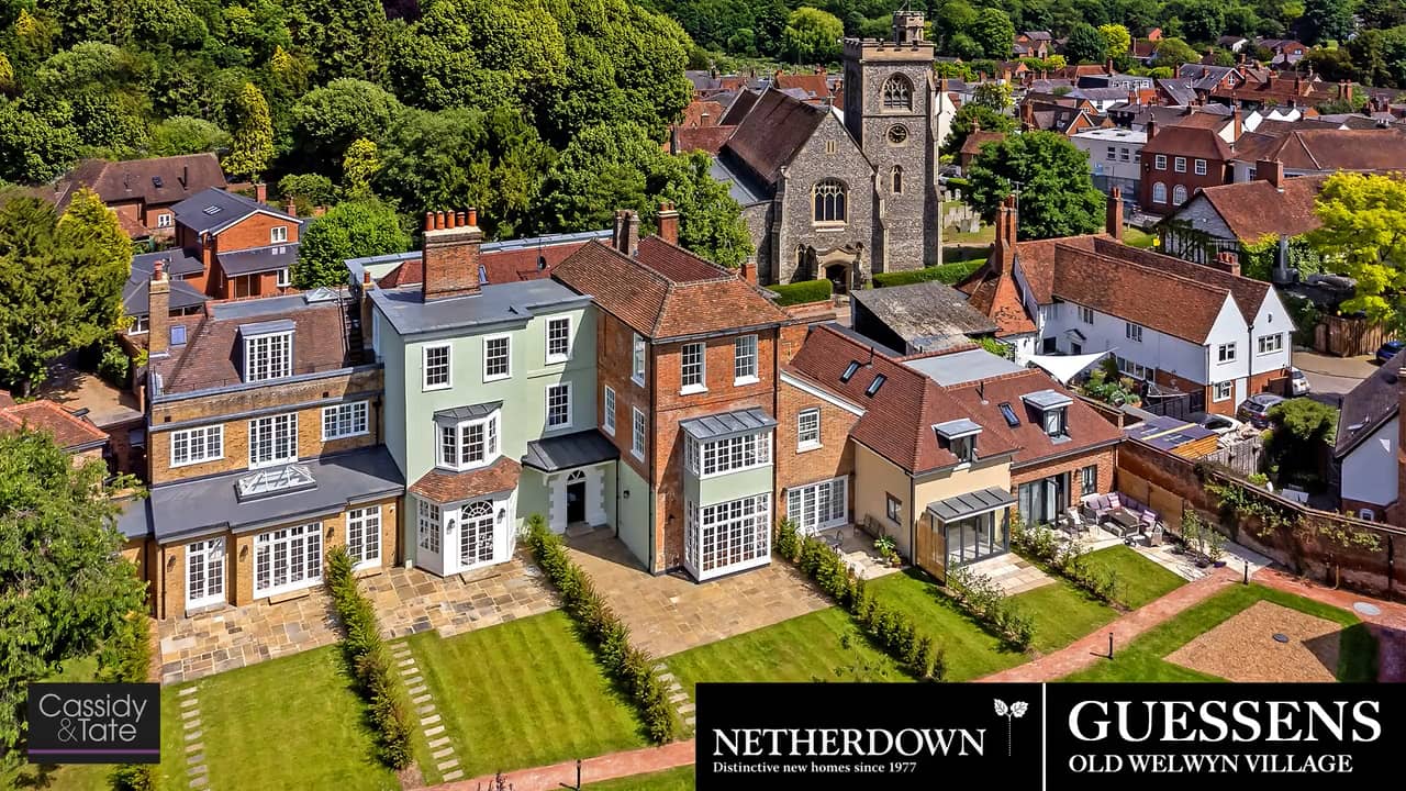 Guessens Mews, Old Welwyn Village on Vimeo
