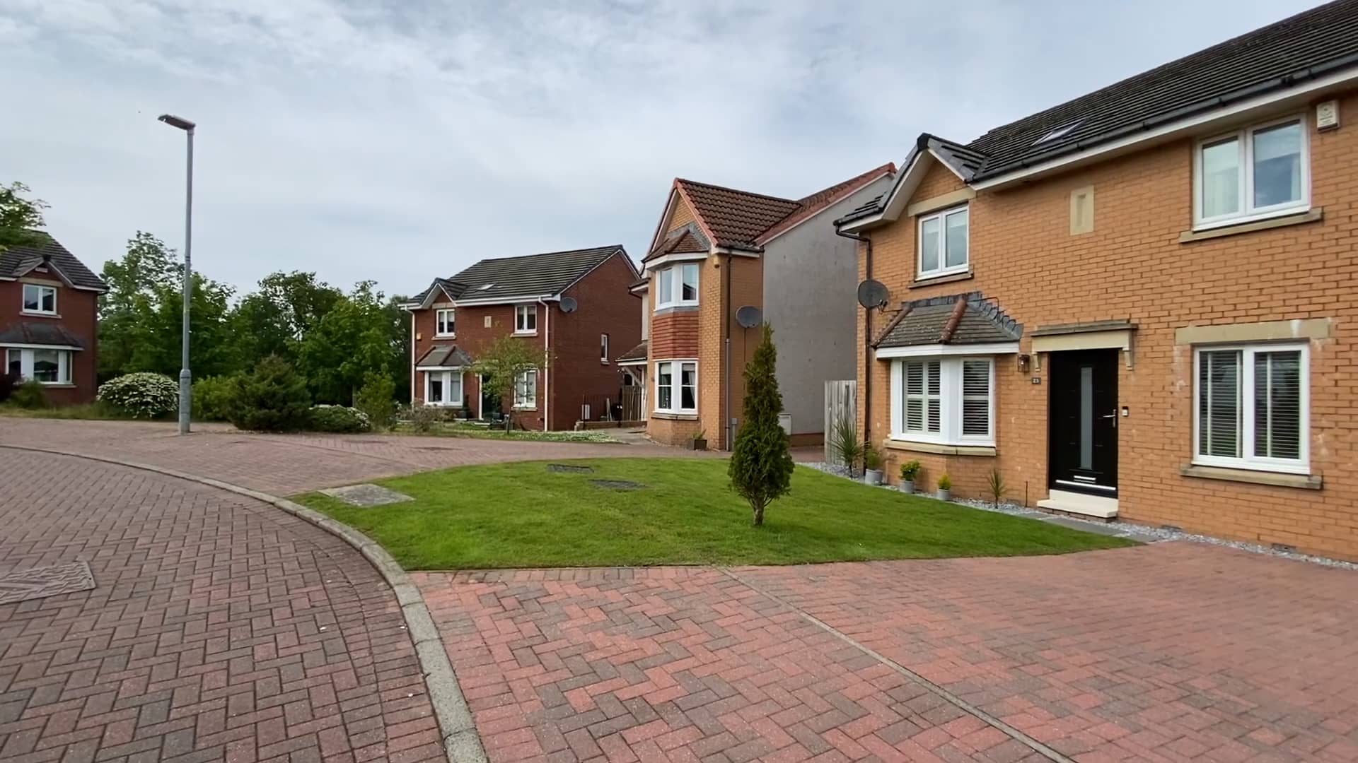 23 Virginia Grove, Torhead Farm, Hamilton on Vimeo