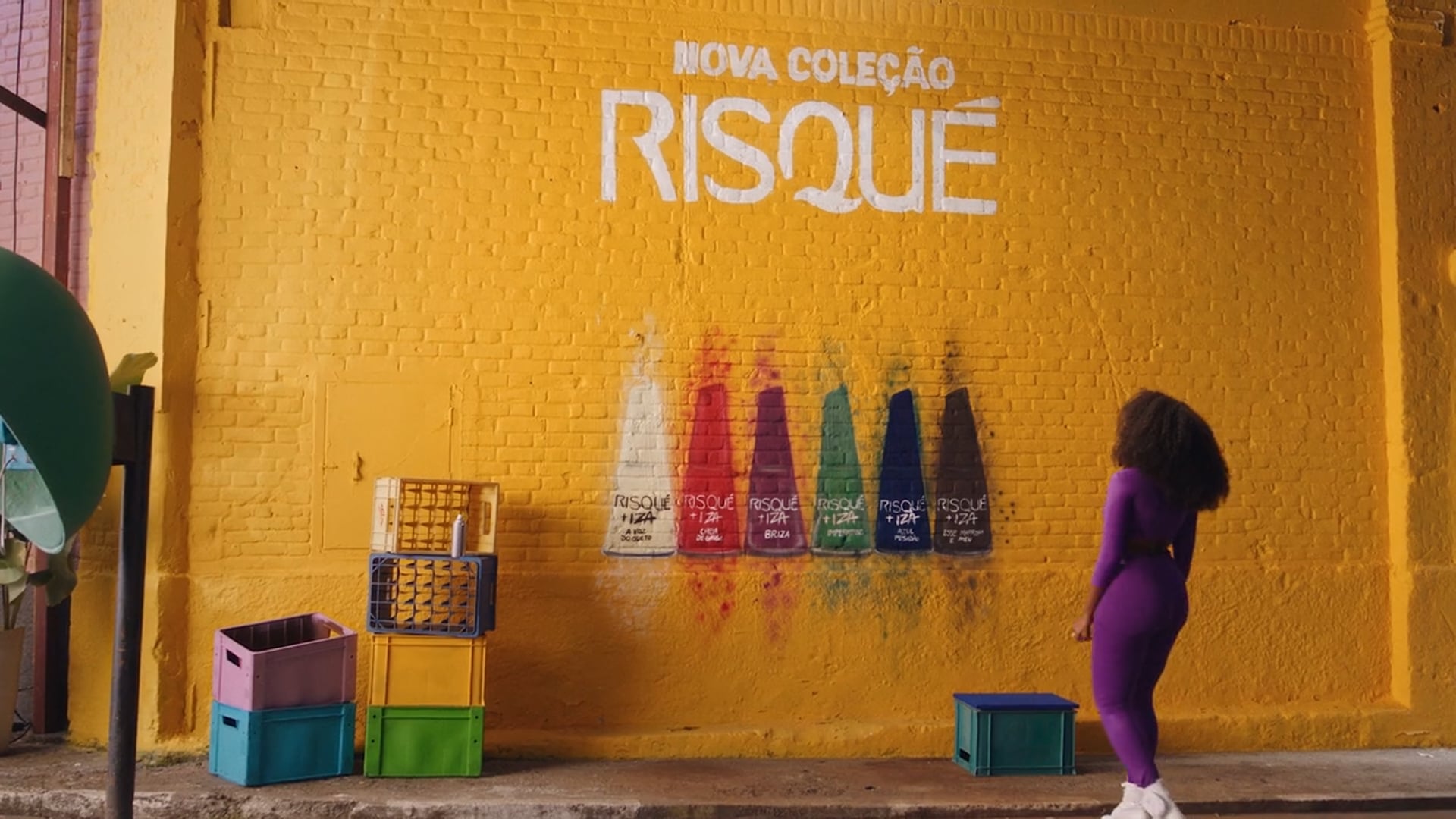 Risqué + Iza