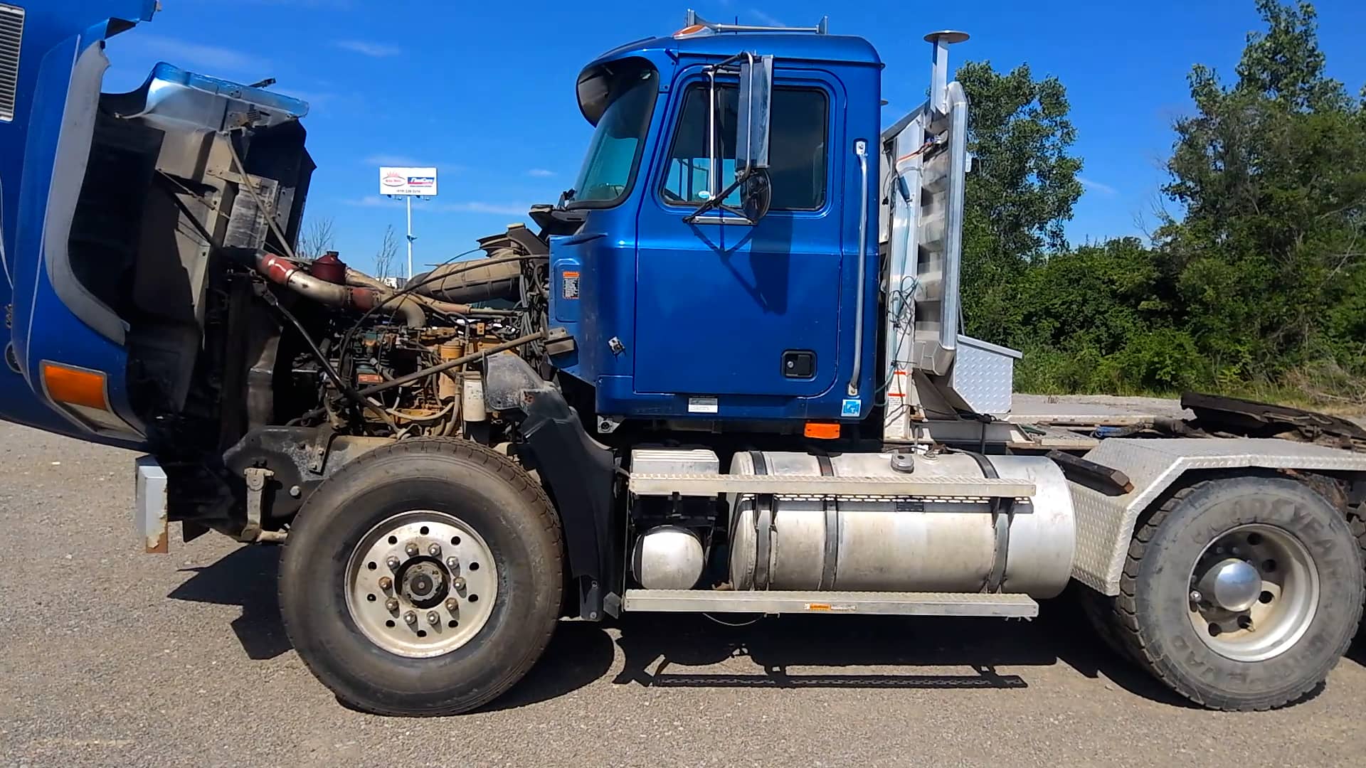 1998 MACK CL753 VIN 1M2AD28Y3WW001420 TANDEM AXLE DAY CAB TRUCK TRACTOR ...