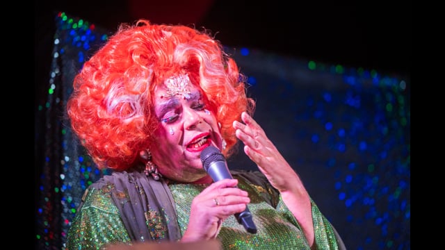 Ein Pfarrer als Drag-Queen