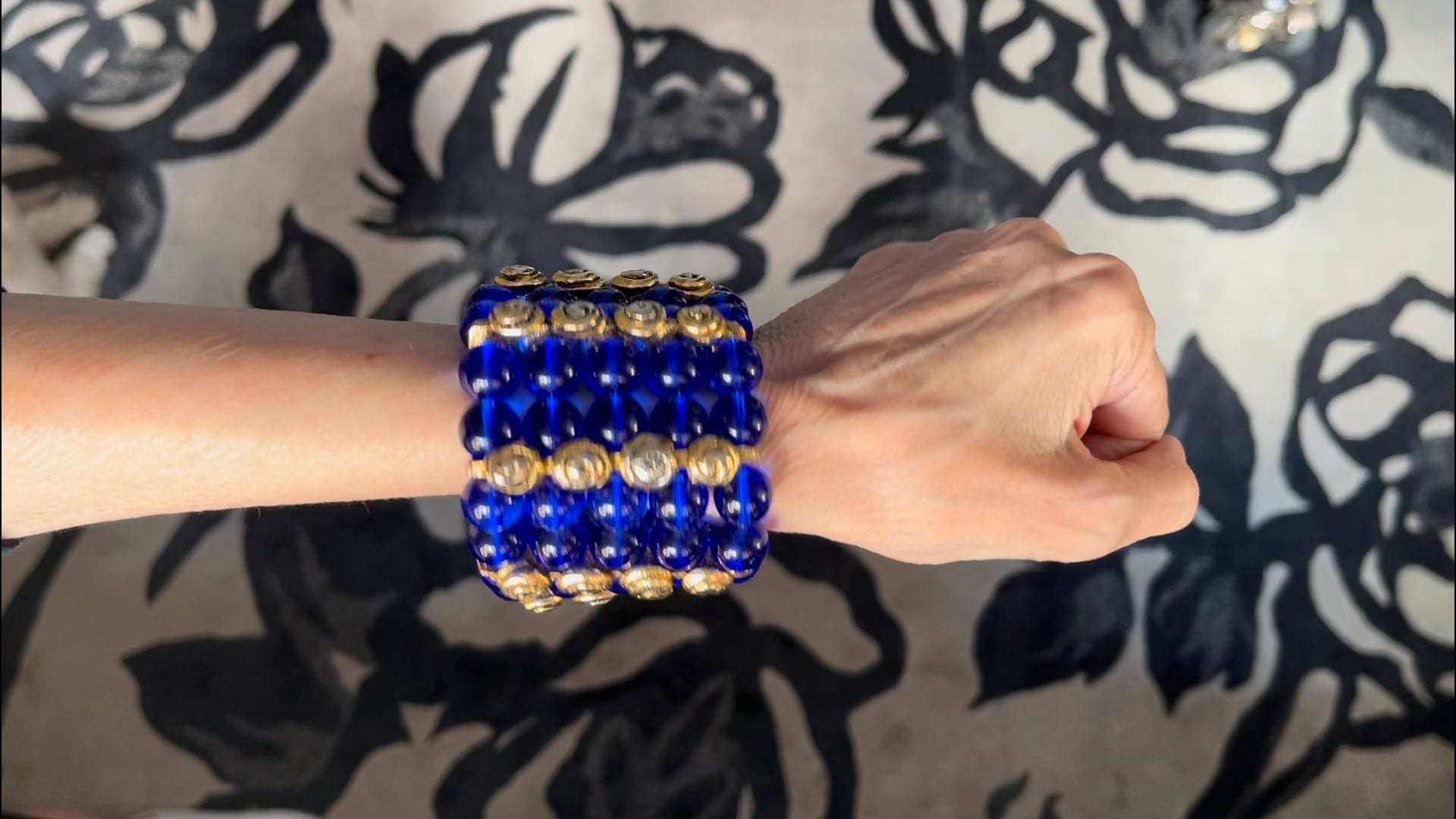Bracelet Vintage Claire Deve En Pâte De Verre Bleu - Taille Ajustable (S/M/L) - Occasion Très Bon état