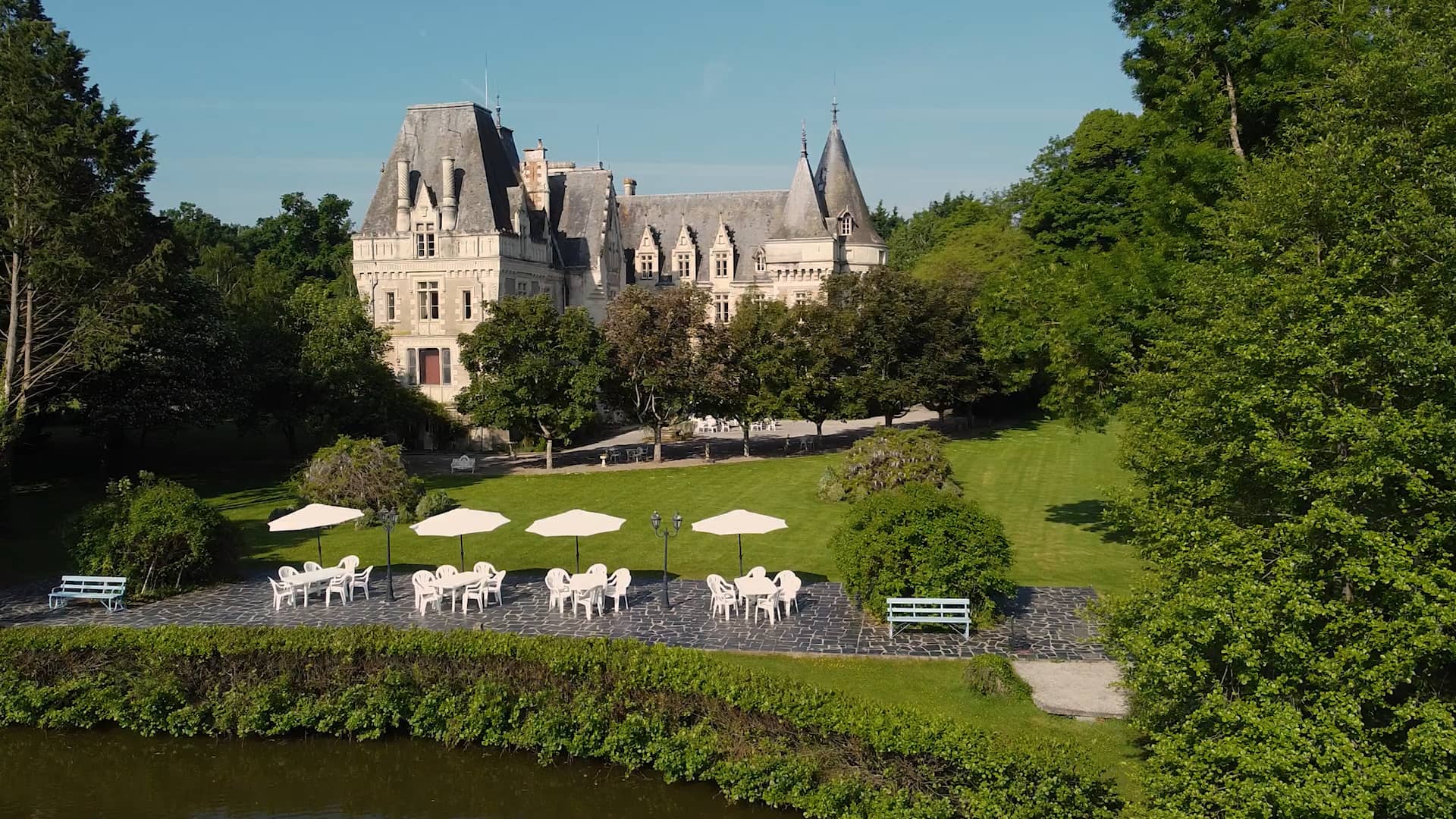 Château Allure du Lac 2022 Video Tour on Vimeo