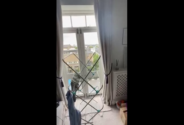 Room in Modern Flat, 3 Min Walk to Parsons Green  Main Photo