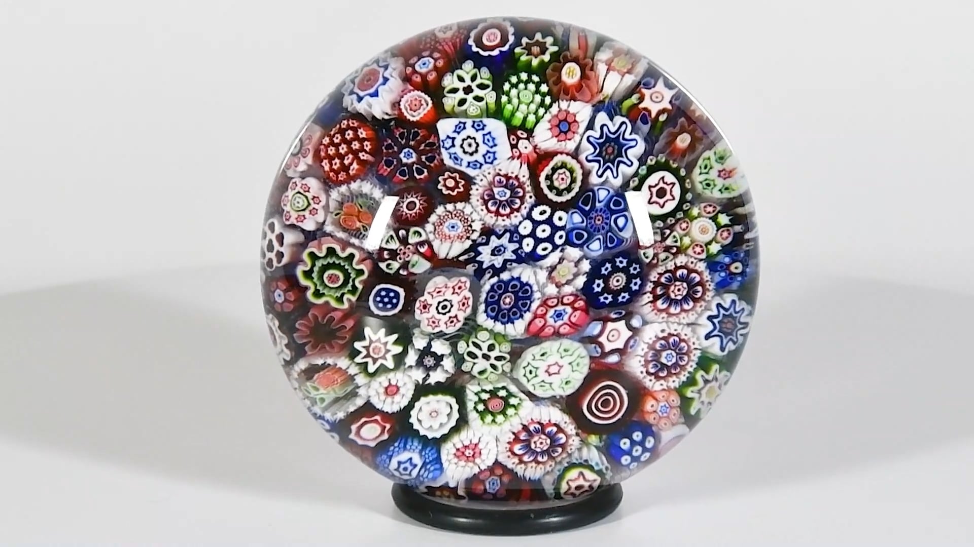 Paperweight Auction 81 Lot 11.mp4 on Vimeo