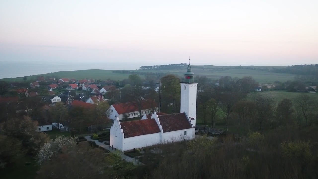 This video of Tunø Lighthouse was filmed with our drone, which we use in connection with maintenance tasks, e.g. to oversee the high facades of lighthouses.