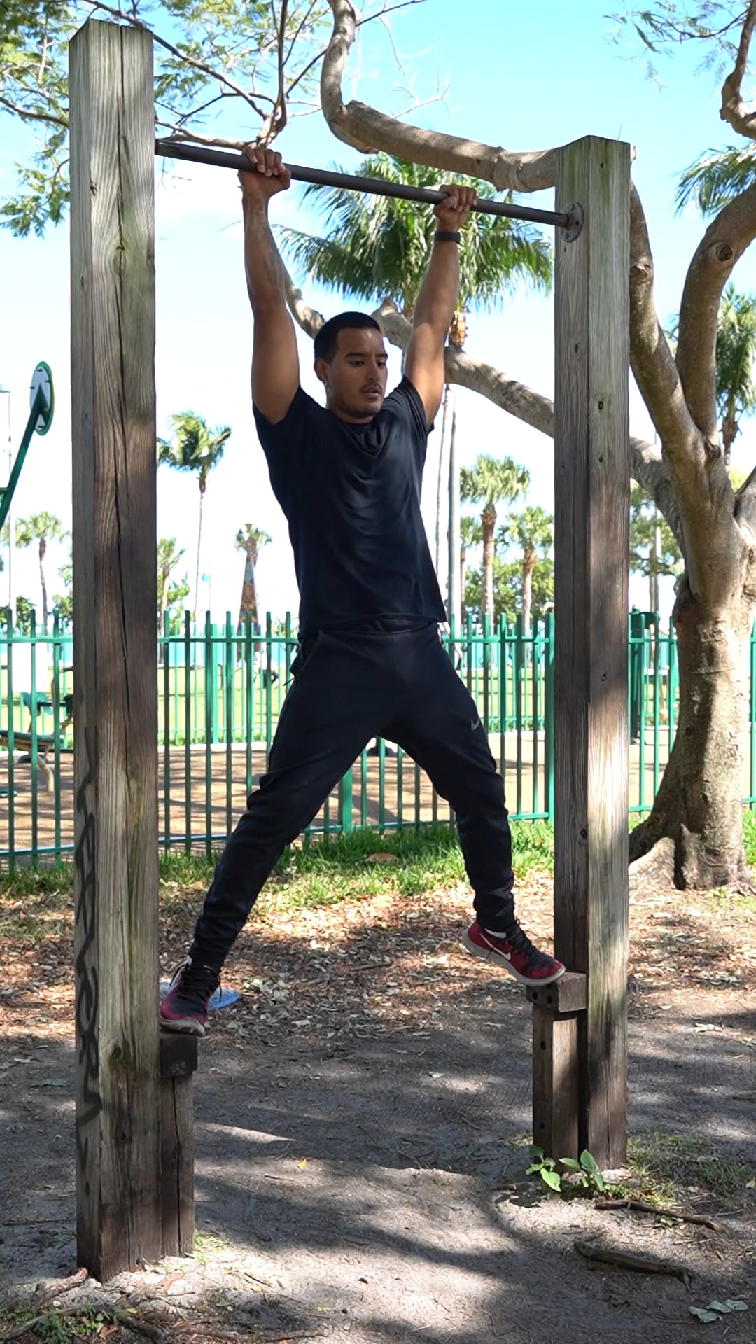Hang on the Bar on Vimeo
