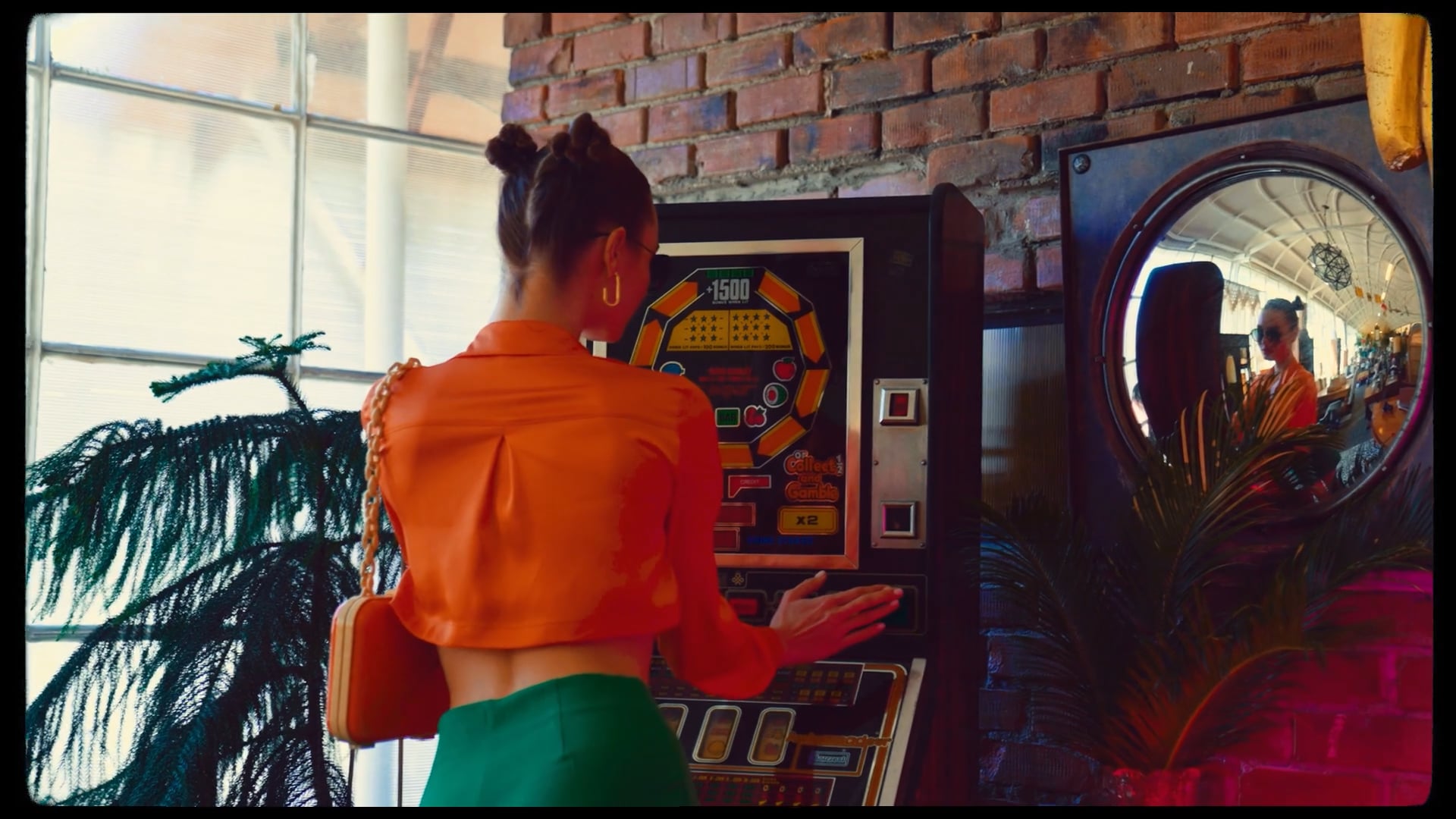 Tiffany ve Domates Ss 22