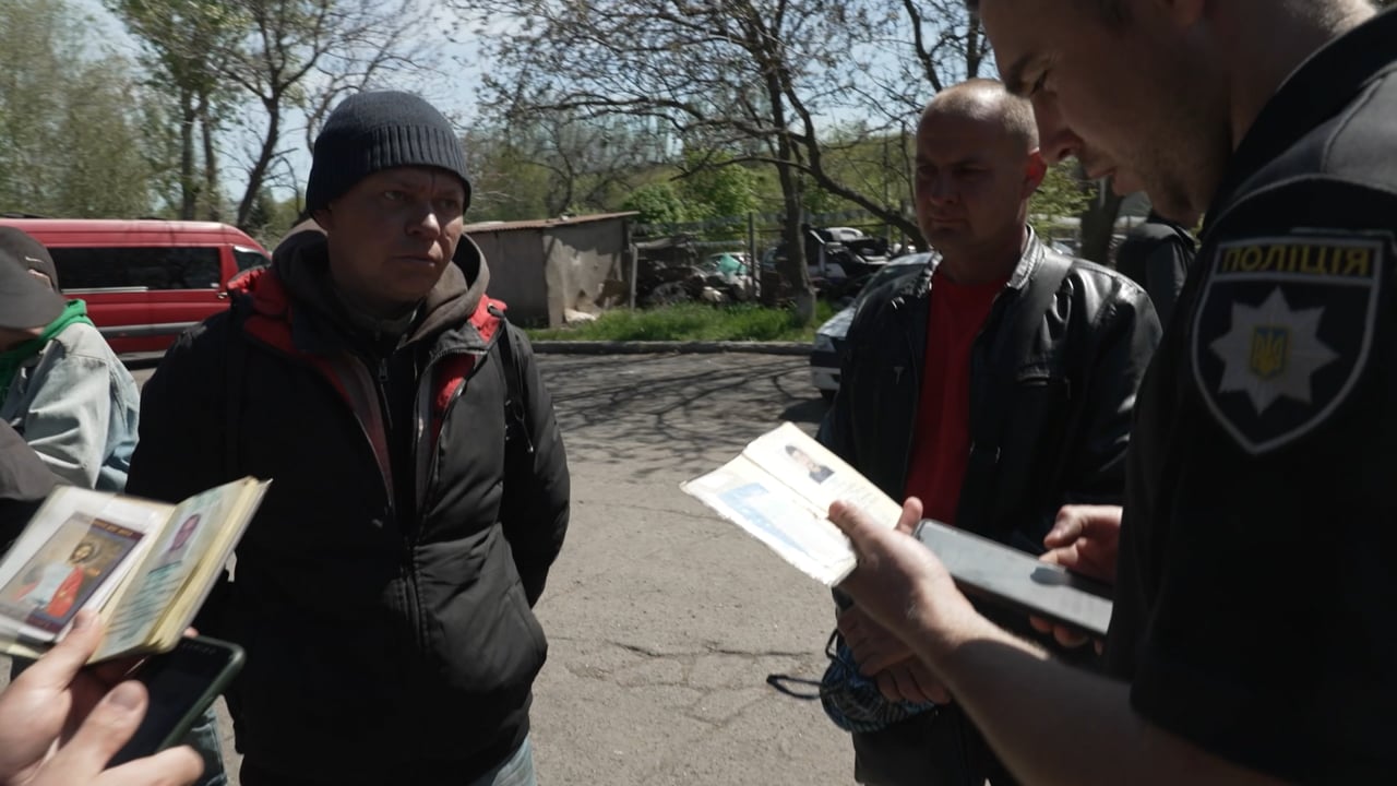 War in Ukraine - Kherson 6th May 2022 - The Bicycle Brigade escaping the Occupation.