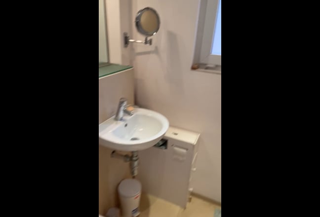 Room for professional in Ickenham  Main Photo