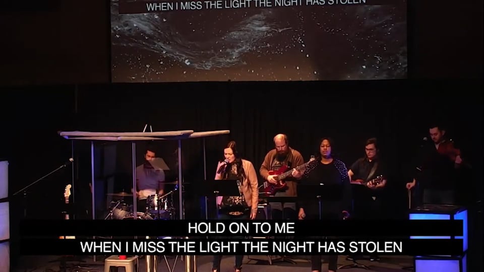 Laura McLaughlin - Hold On To Me (July 6, 2022)
