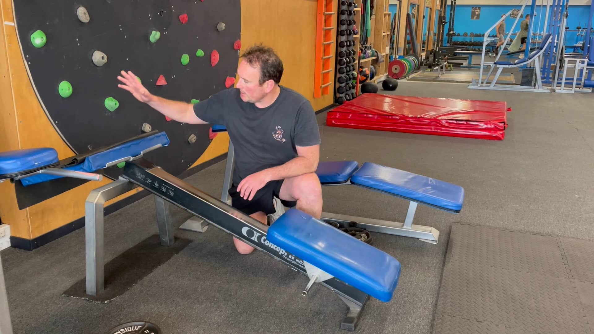 Ab Slide + Ab Bench Crunch Drop Set on Vimeo