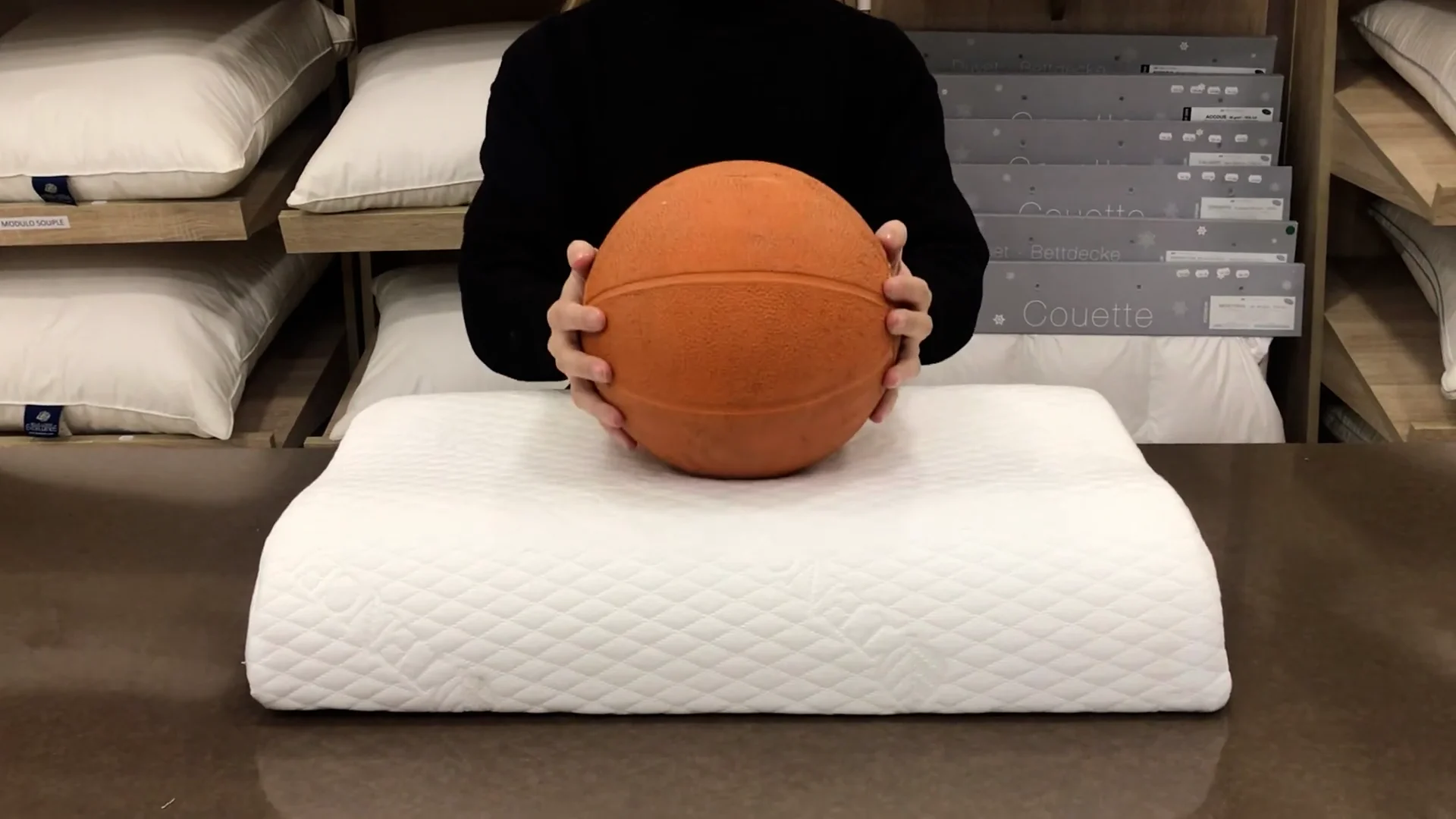 Oreiller Cervical Mousse Mémoire De Forme DONAMA – Confort 3 Positions (Côté, Dos, Ventre) – Taie Soie Rafraîchissante Oreiller Cervical Mousse Mémoire De Forme DONAMA – Confort 3 Positions (Côté, Dos, Ventre) – Taie Soie Rafraîchissante