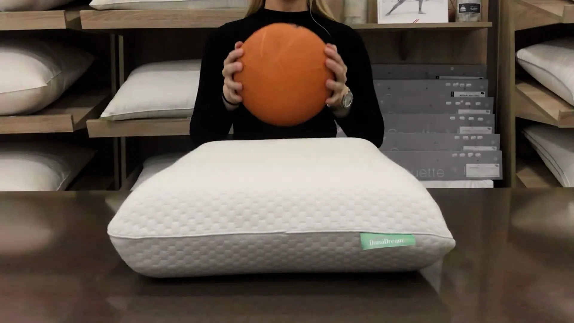 Danadream memory discount foam pillow