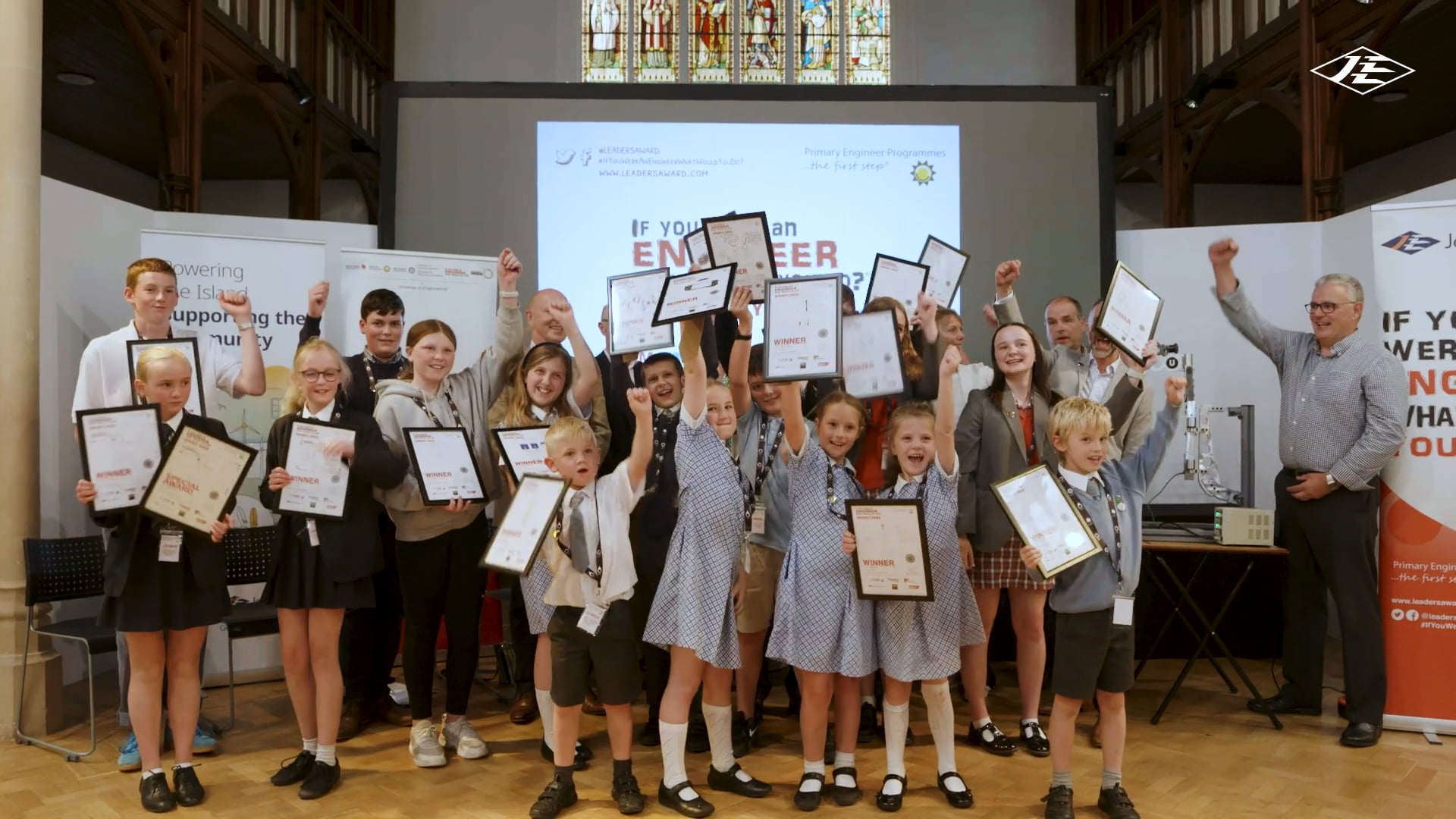 Primary Engineer Awards 2022 winners on stage celebrating their wins