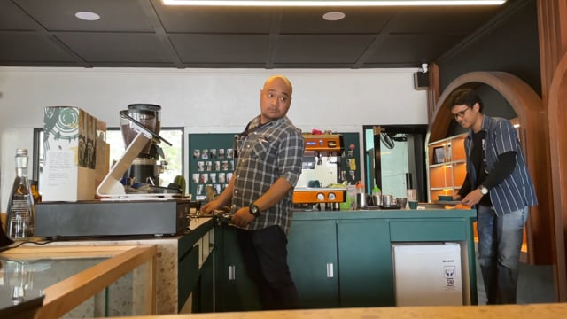 Barman and cashier