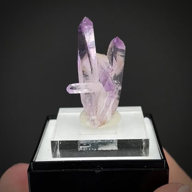 Amethyst (classic locale) Hunt Coll.