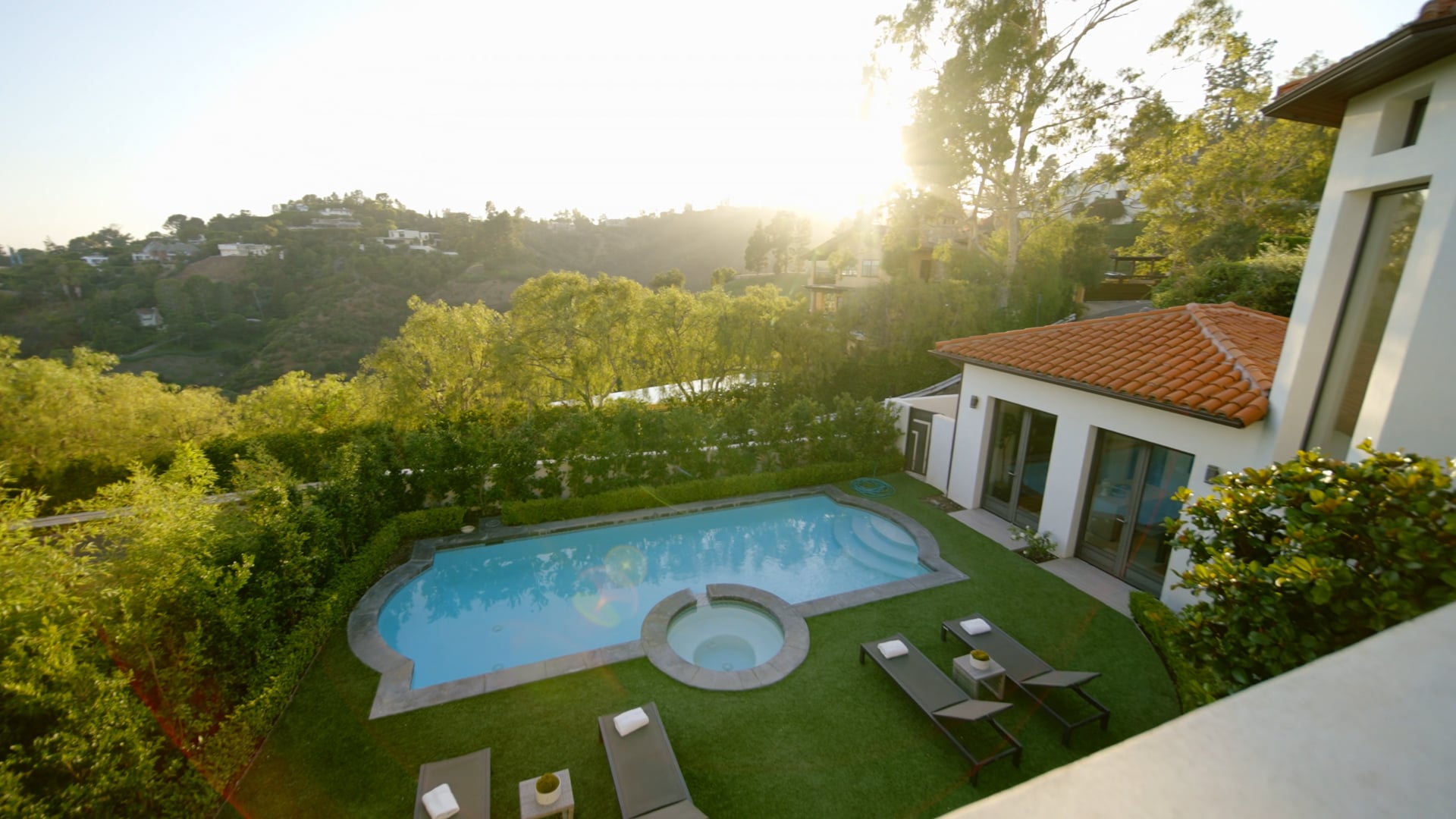1280 Angelo Drive