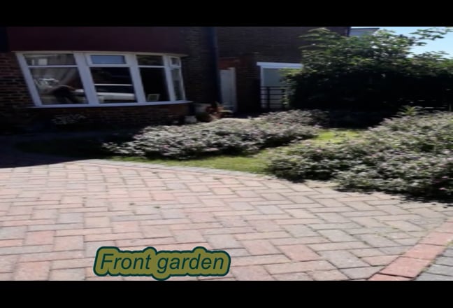 Rooms in detached house in Whitley Bay Main Photo