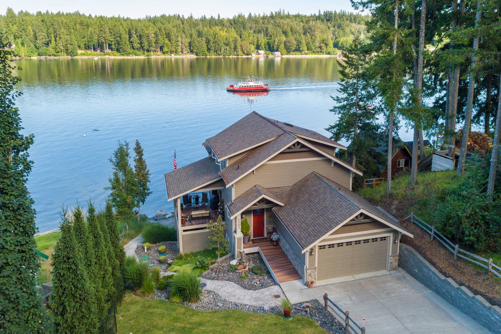 1307 E Herron Blvd Herron Island, WA on Vimeo