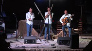La Cantadeta, amb Arjau i Oreig de Mar, omple el port d'en Perris