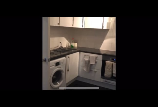 Double Room w/ Private Bathroom in Clapham Main Photo