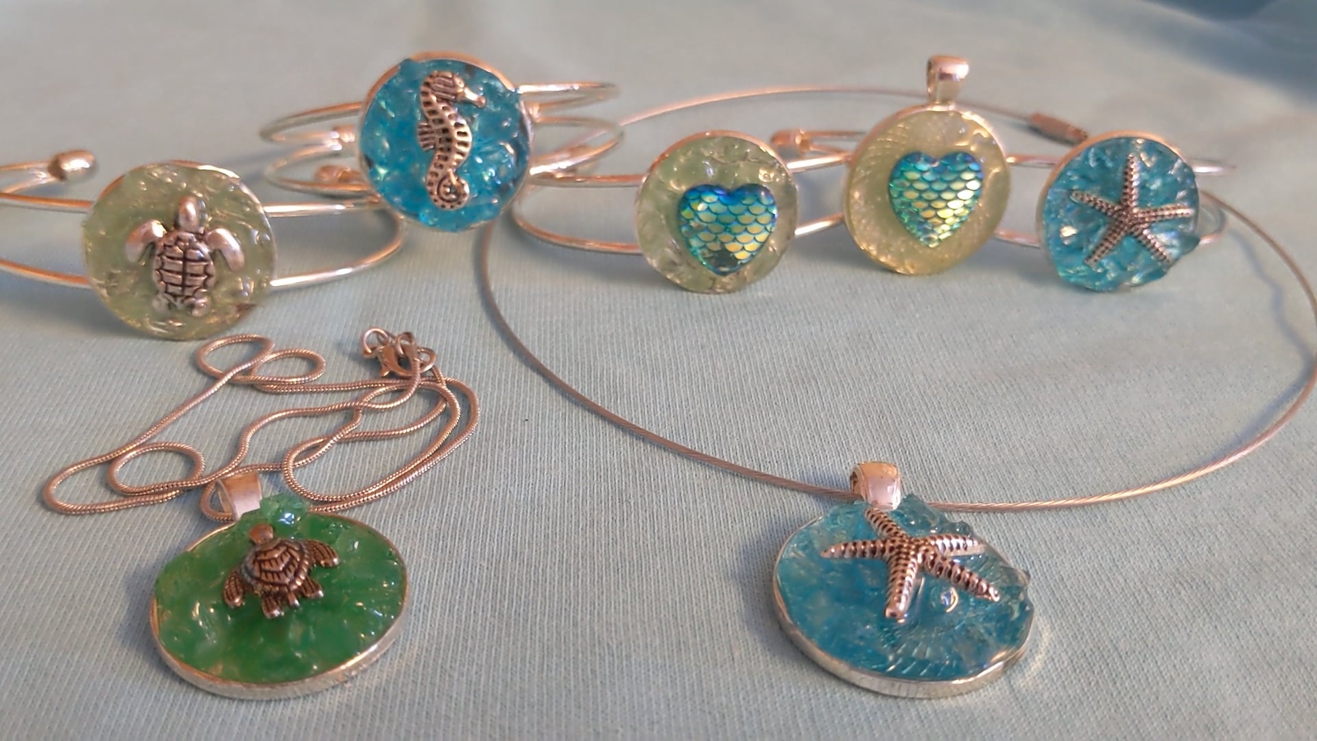 Watch STAINED & SHATTEREDDIY VIDEORESIN ART JEWELRY Online Vimeo On