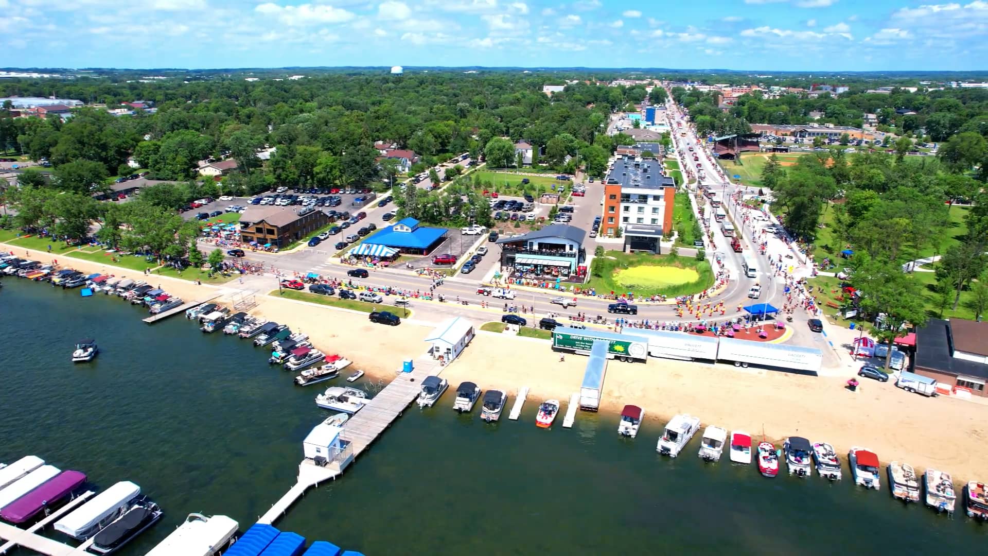 Detroit Lakes Water Carnival Parade.mp4 on Vimeo