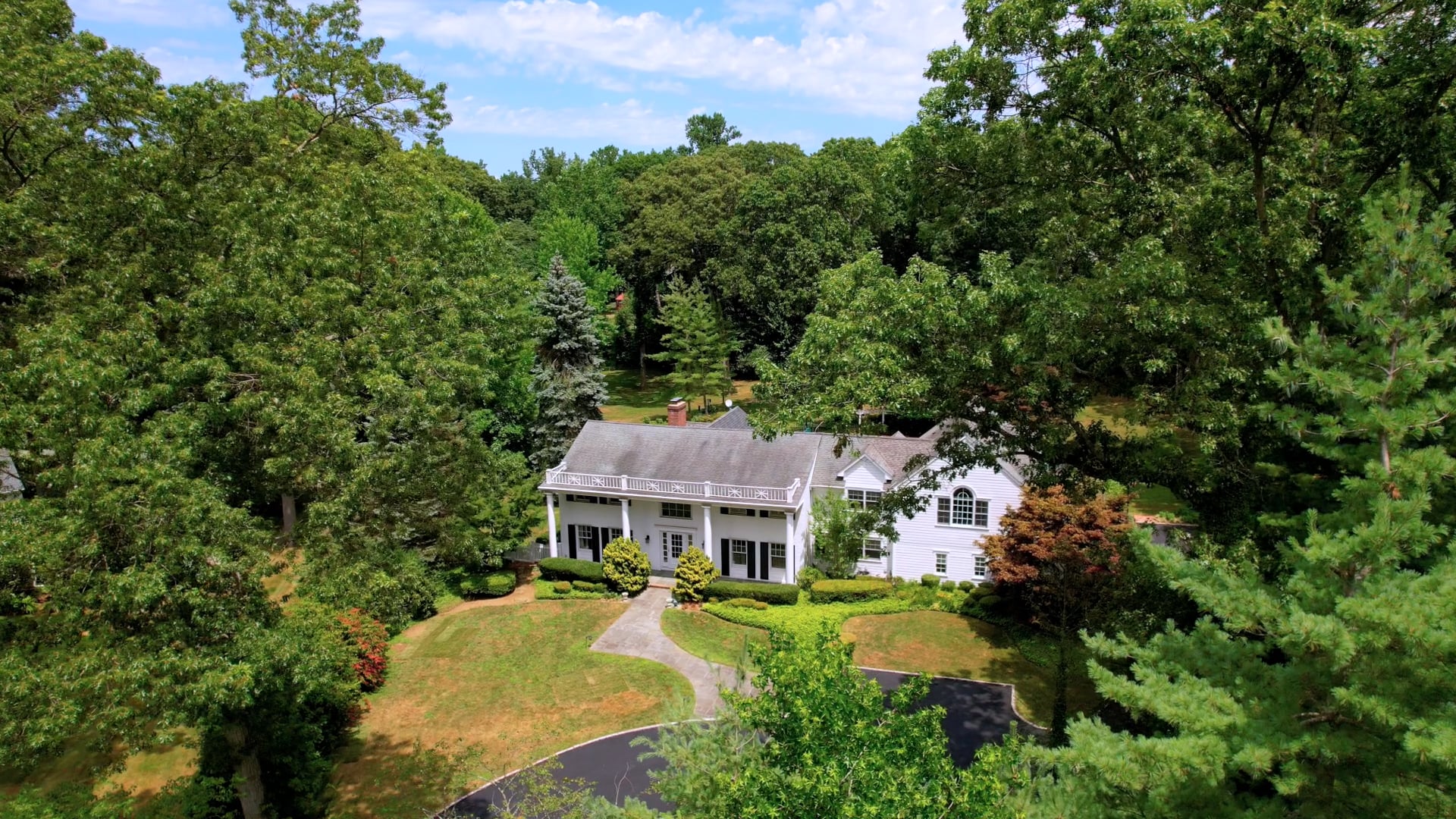 18 Dogwood Hill Glen Head New York 11545 US 5BYNIK on Vimeo