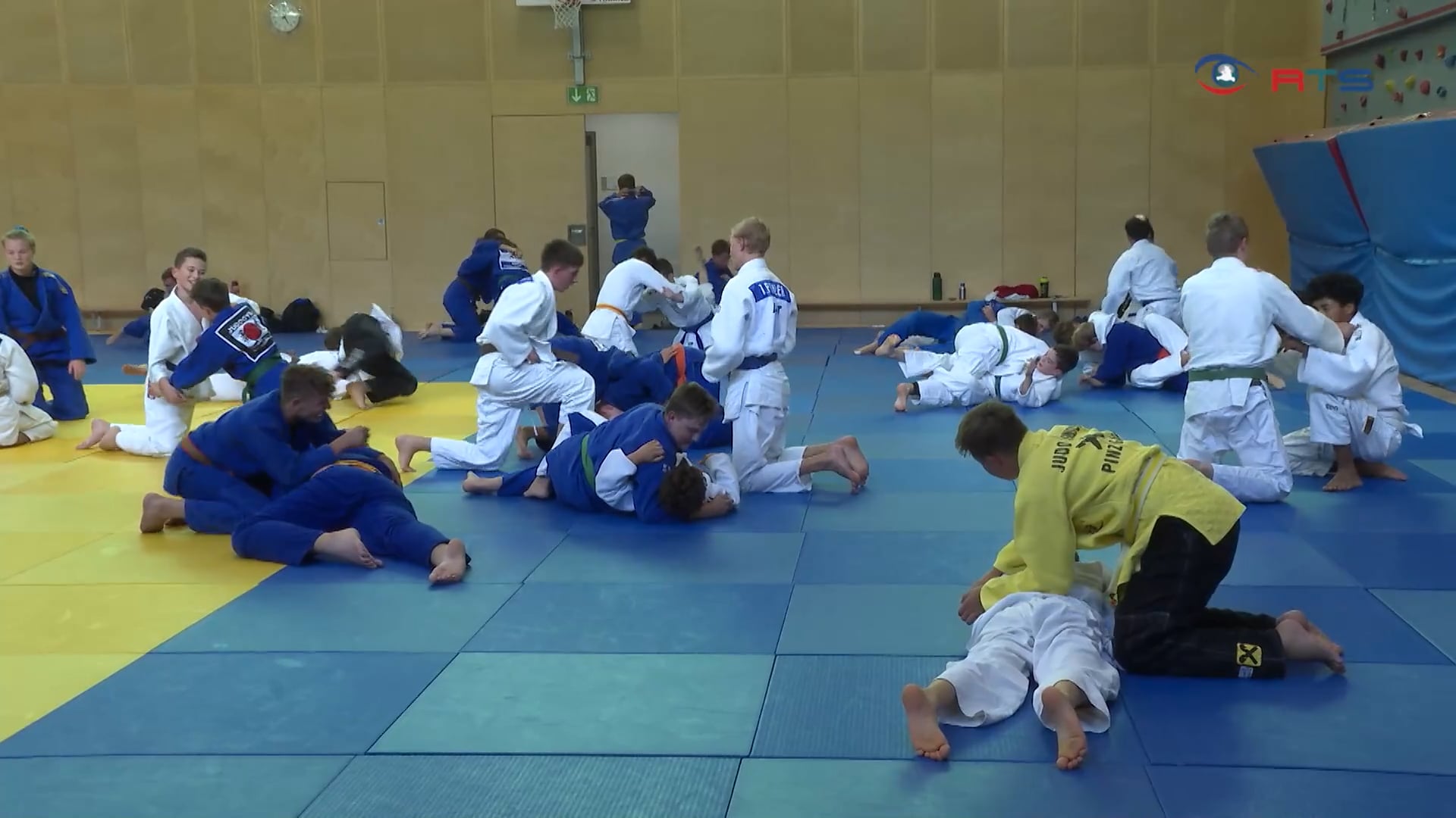 120-jugendliche-beim-judo-sommercamp-in-rauris