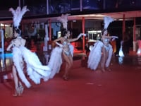 PLUMAS USHUAIA