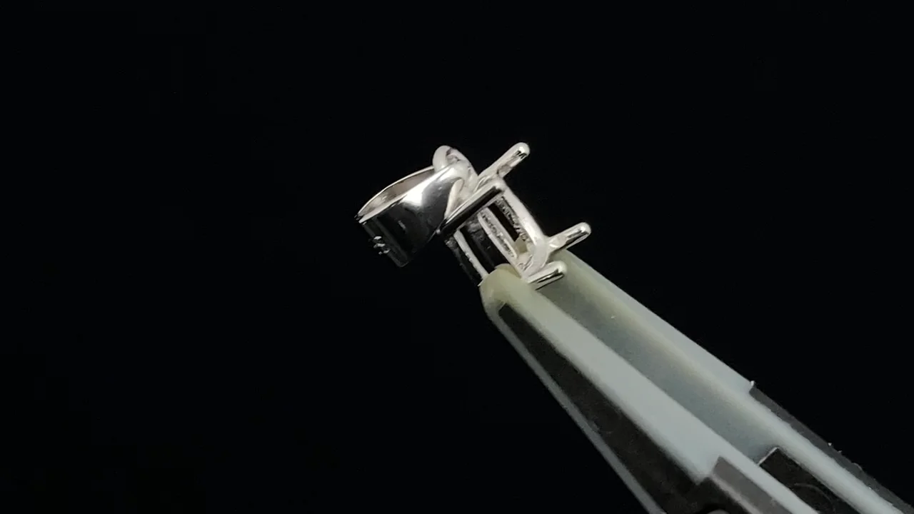 シルバー925 ペンダント空枠 スクエアファセットカット4mm ロジウム 1