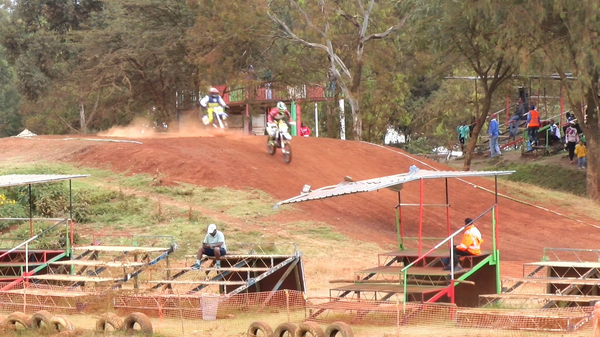 Family Feature – 23/07/2022 (The Race Track and Beyond)