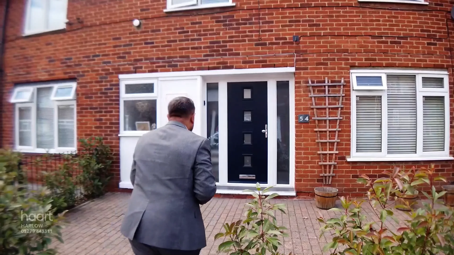 Virtual Viewing of Carters Mead, Harlow, Three bedroom Mid Terraced