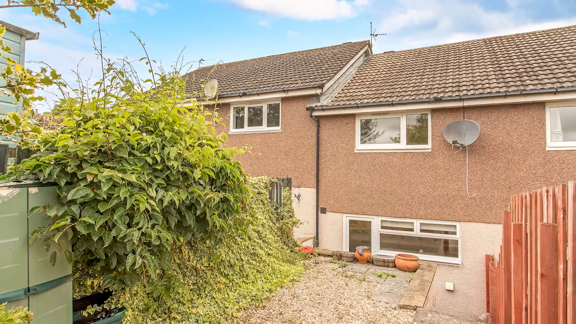 153 Eskhill, Penicuik on Vimeo